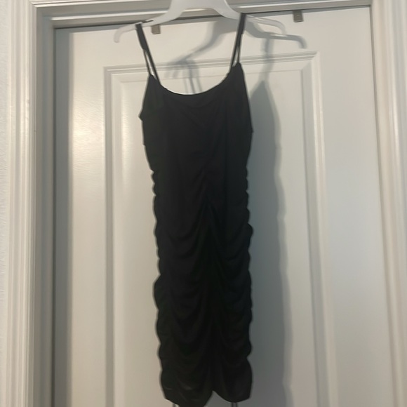 Dress - Picture 4 of 7